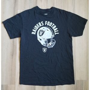 NFL TEAM APPAREL Raiders Football Helmet T-Shirt Men Large Black Tee 2018 Logo